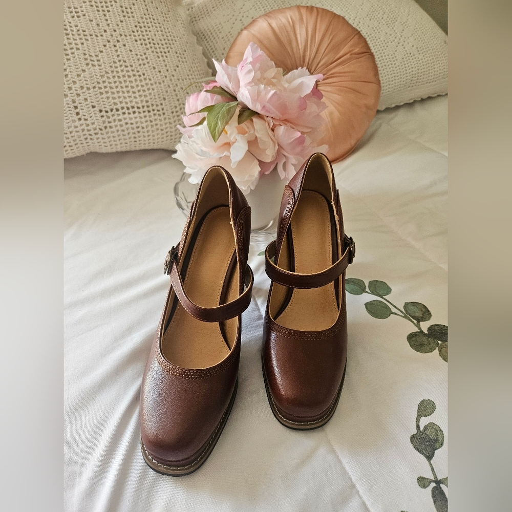 NWNT Elegant Brown Mary Jane Women's Shoes High Heel small platafom Size 39